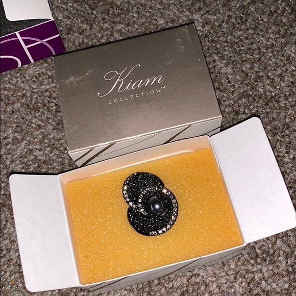 Lia sophia “Jenny” ring - Picture 1 of 2